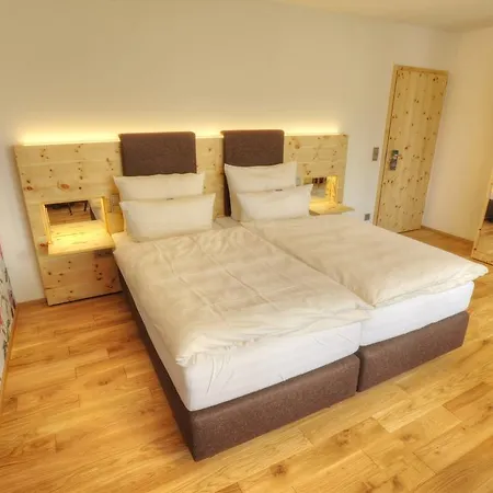 Roessle Hotel 2*